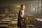 radha mitchell dans une salle de classe