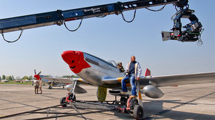 red tails 1 4570376ezuod 1732
