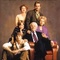 Affiche du film Une si belle famille - Une si belle famille 
