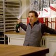 champagne pour matthew mcconaughey