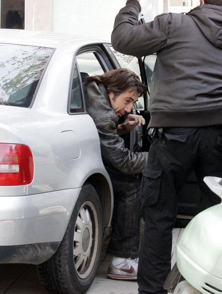 Javier Bardem Set Biutiful  jgkqi JclSl