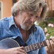 jeff bridges jouant de la guitare