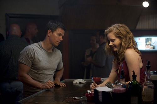 les acteurs mark wahlberg et amy adams