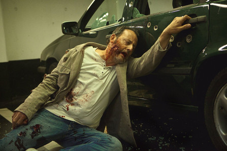 Jean Reno bless   dans L Immortel