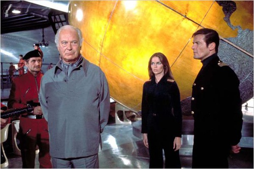 curd-jurgens-barbara-bach-roger-moore-jpg
