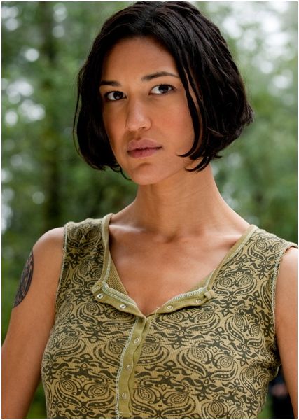 julia jones