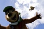 Yogi saute en parachute