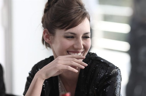 louise bourgoin joyeuse