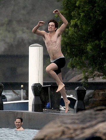 robert-pattinson-plonge-jpg