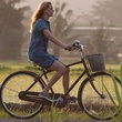 l actrice a velo