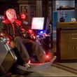 bruce willis dans un fauteuil