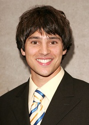  Nicholas D'agosto
