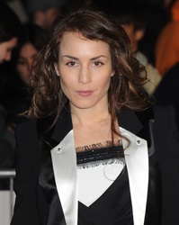  Noomi Rapace