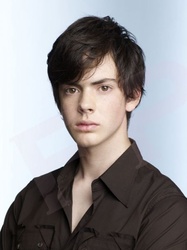  Skandar Keynes