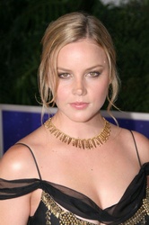  Abbie Cornish