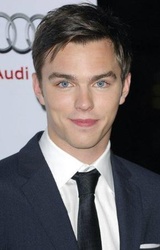  Nicholas Hoult