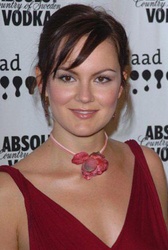  Rachael Stirling