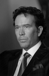  Timothy Hutton