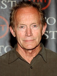  Lance Henriksen