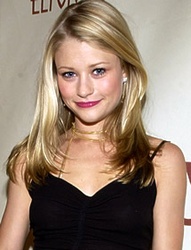  Emilie De  Ravin