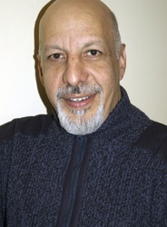  Erick Avari