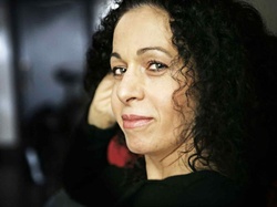  Nahid  Persson