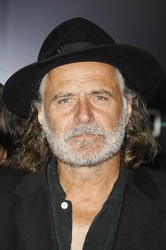  Rade Serbedzija