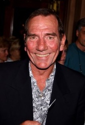  Pete Postlethwaite