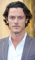  Luke Evans