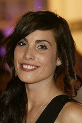  Carly  Pope