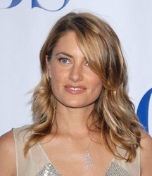  Mädchen Amick