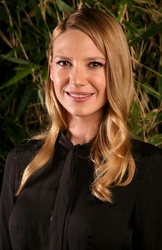  Anna Torv