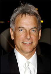  Mark Harmon