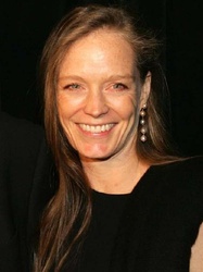  Suzy  Amis 