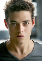  Rami Malek