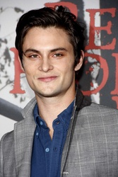  Shiloh Fernandez