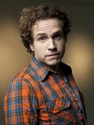  Rafe Spall