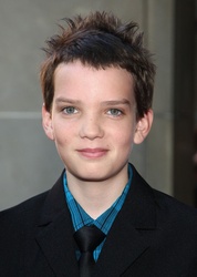  Kodi Smit-McPhee