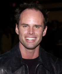  Walton Goggins