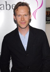  Steven Mackintosh
