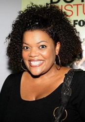  Yvette Nicole  Brown