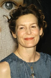  Alice Krige