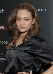  Chanel Farrell