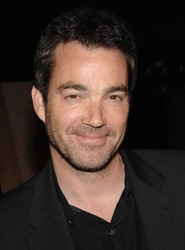  Jon Tenney