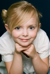  Elsie Fisher