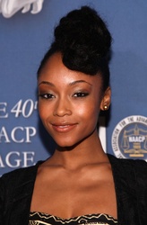  Yaya DaCosta