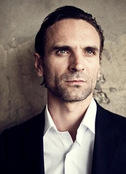  Arben Bajraktaraj