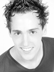  Clive  Elkington 