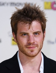  Rob Kazinsky