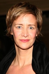  Janet McTeer